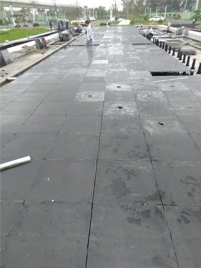 水景石材支撐器/深圳這家樹(shù)脂排水溝廠(chǎng)家真的很有實(shí)力-榮澤節(jié)能性?xún)r(jià)比高的/